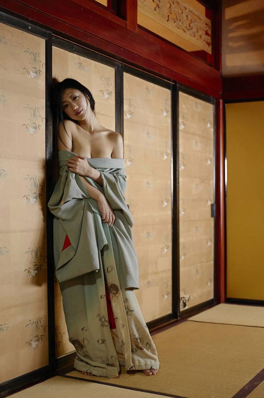 [WPB-net]  No.155 壇蜜 スペシャル写真集 蜜の湯」帰郷